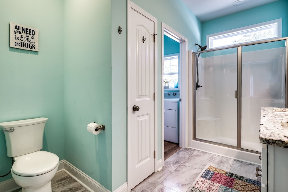 Serene Oak Island Home w/ Private Saltwater Pool! view 5