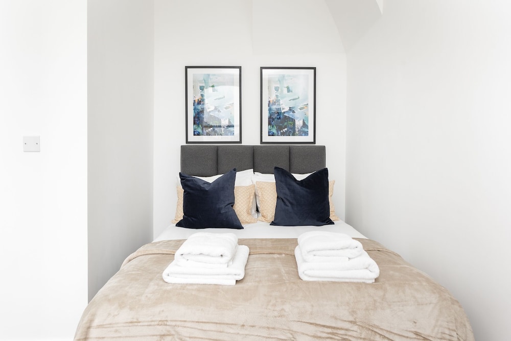 Bayswater by CAPITAL