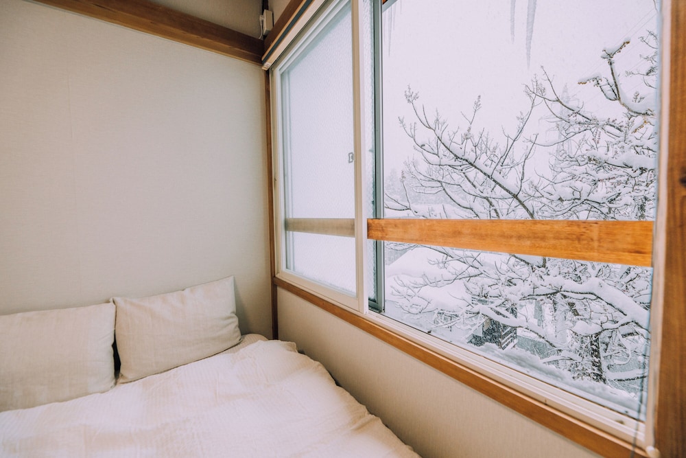 3BD Yuzawa Onsen Lodge - House B