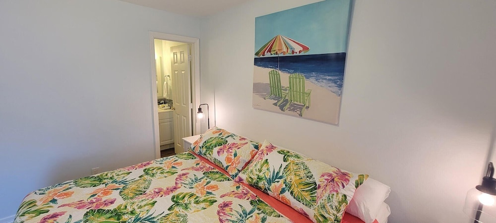 Cora Lee Beachview 2 Bedroom Condo