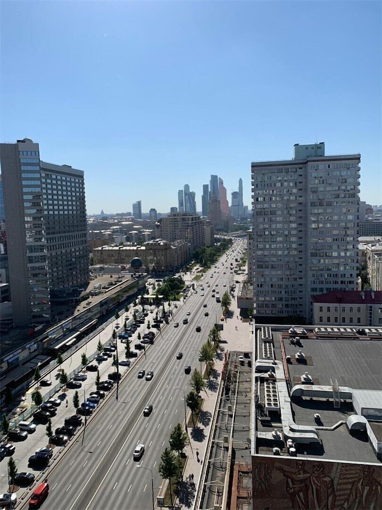 Day&Night Apartments - Noviy Arbat