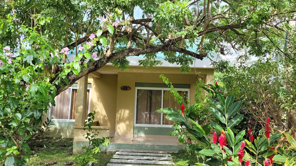 Corinto Pearl Eco Resort