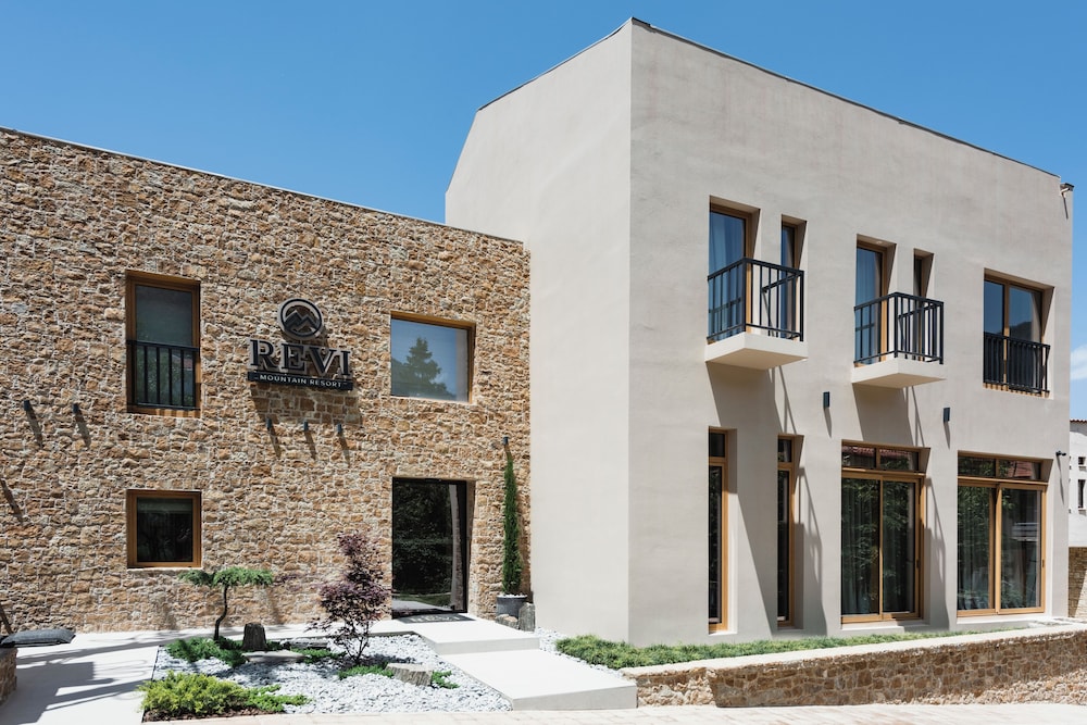 Hotel Revi Mountain Resort - Image 1