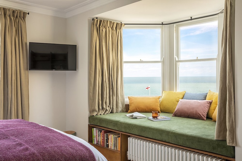 Fort Road Hotel 32