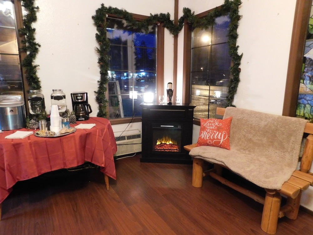 Packwood Inn view 2