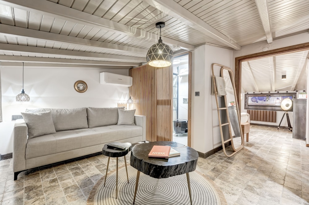 Parna Hotel - Image 77