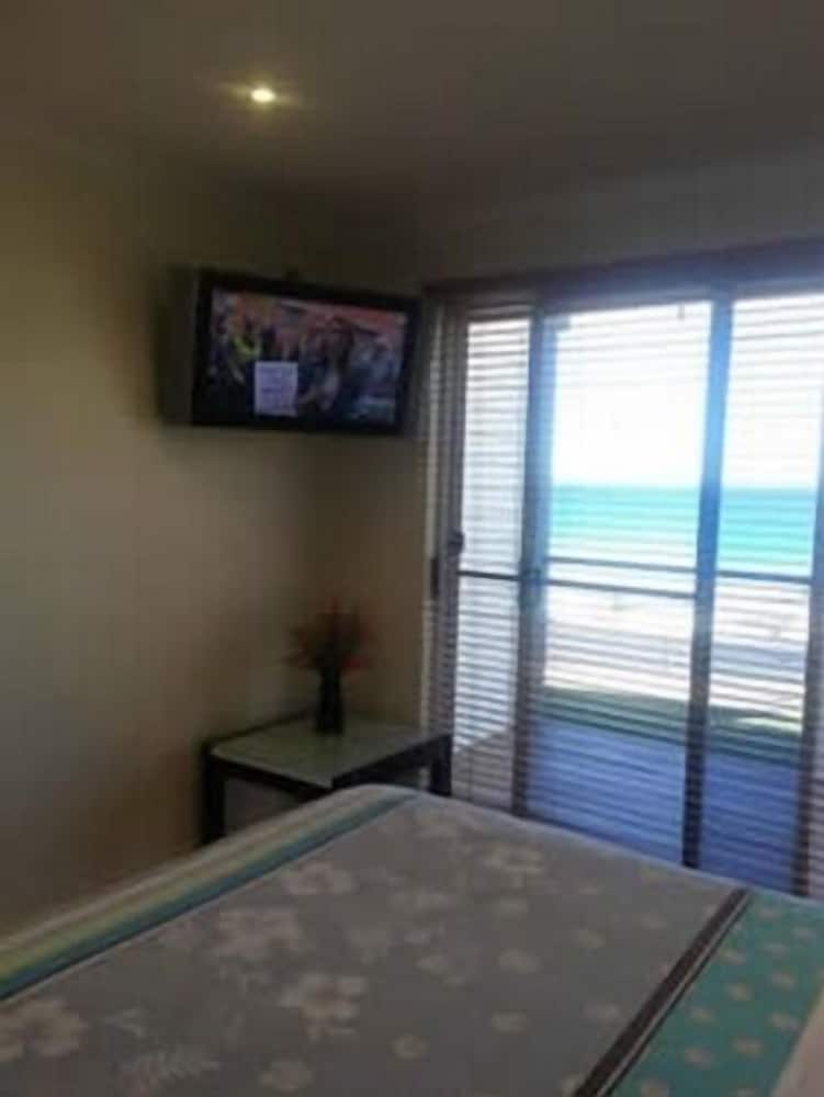 Paradise House