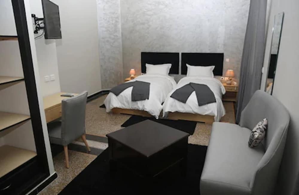 Hotel Point du Jour - Image 1