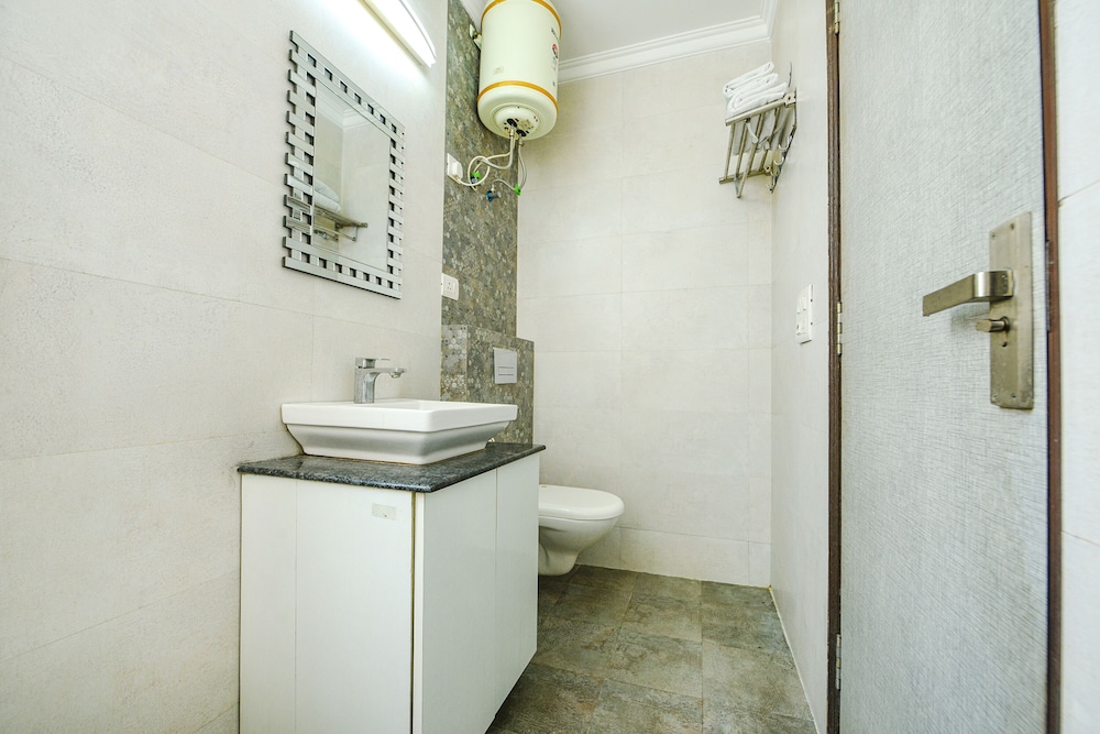Fabhotel Ak Villa