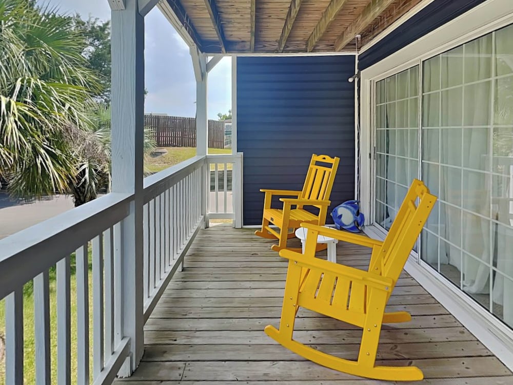 Sea Walk Cottage by Tybee Vacation Rentals