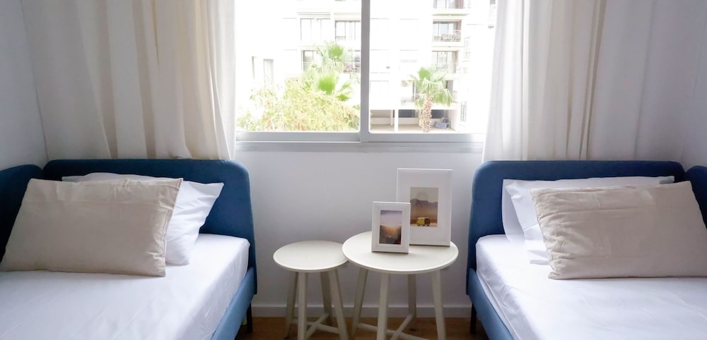 Procy 103 Sea View Apartment Ideal for Long or Short Stays