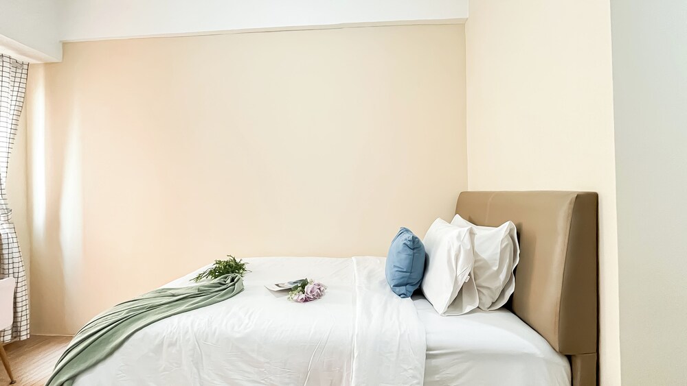 Best Studio At Apartment Transpark Juanda Bekasi Timur