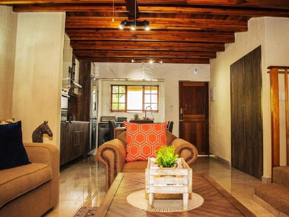 Inyamatane 227B Kruger Park Lodge view 5