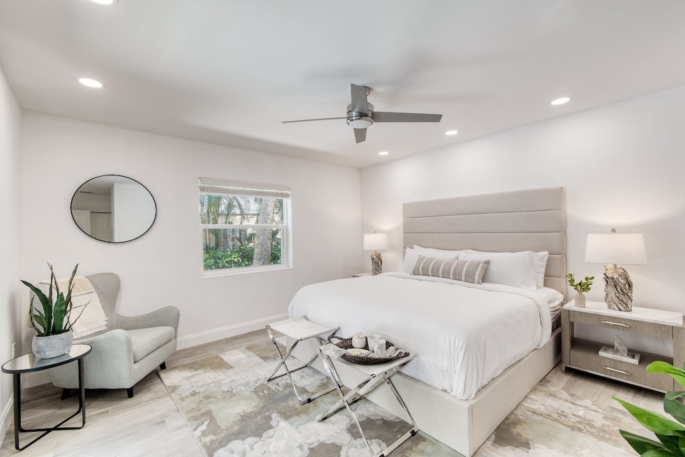Turtle Nest by Avantstay Near Downtown Beaches - Chic FL Escape