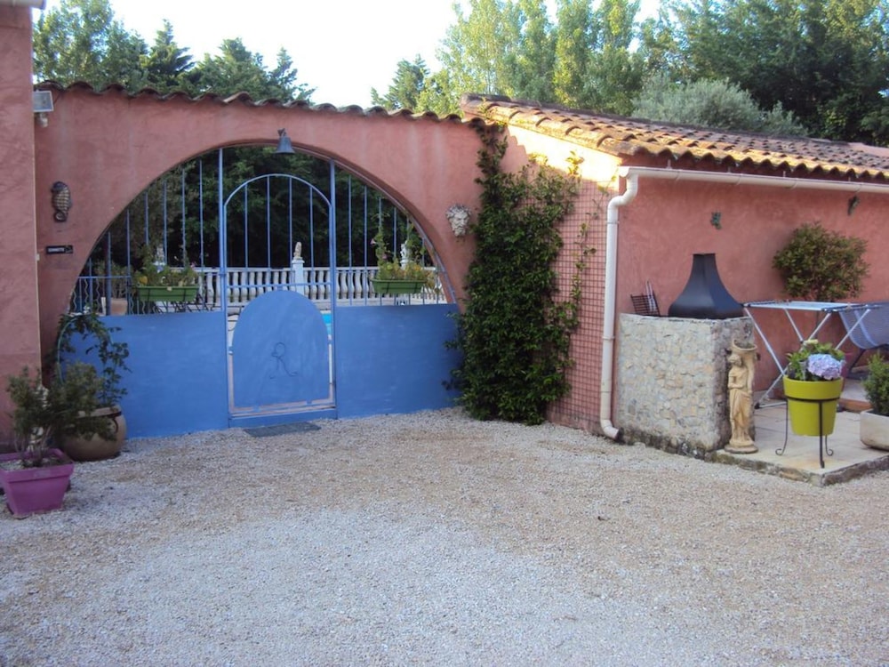 Photo 20