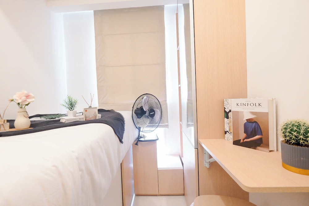 2Br (No Kitchen) Near Tokyo Hub At Tokyo Riverside Pik 2 Apartment
