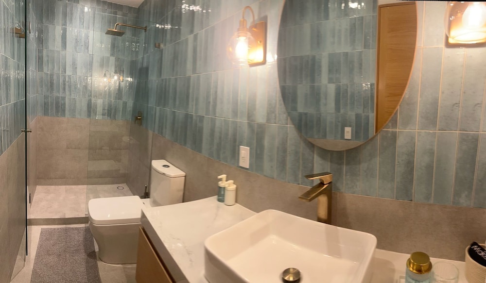 Bright & sweet unit in middle Polanco
