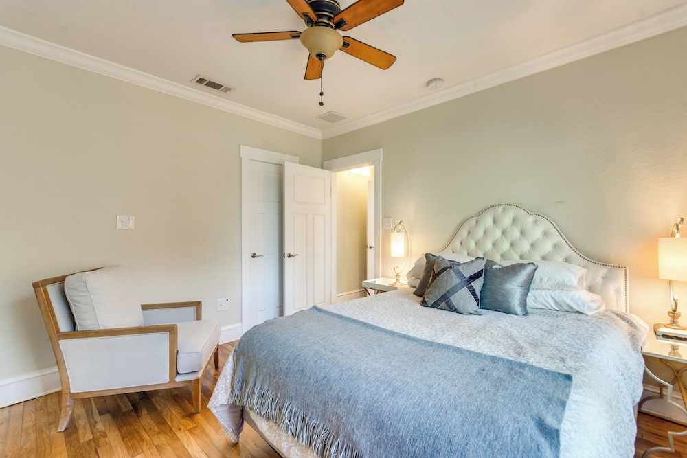 Stay & Play in Pensacola: Apartment Near Dtwn