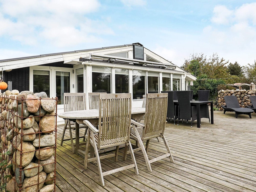 8 Person Holiday Home in Lokken-by Traum