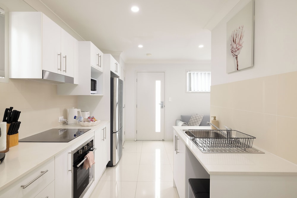 Smart Suites Self Check-in Apartments - 39A Freney