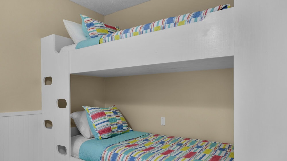 Beachside Stay w/ Pool & Beach Access + Free Attraction Tickets!