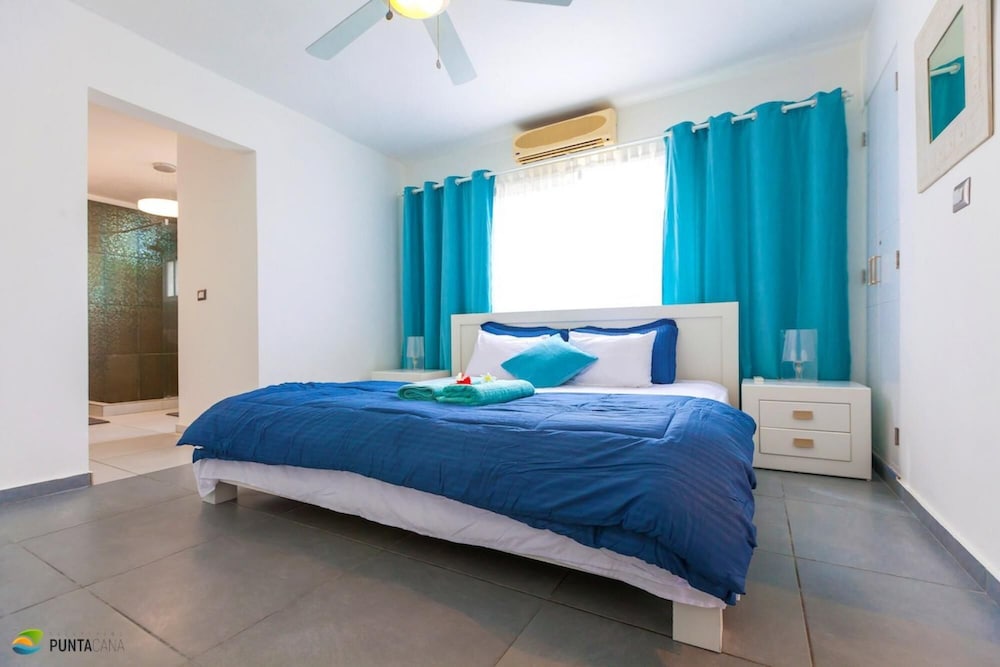 Punta Cana Beachfront Apartment With BBQ Private Terrace view 3