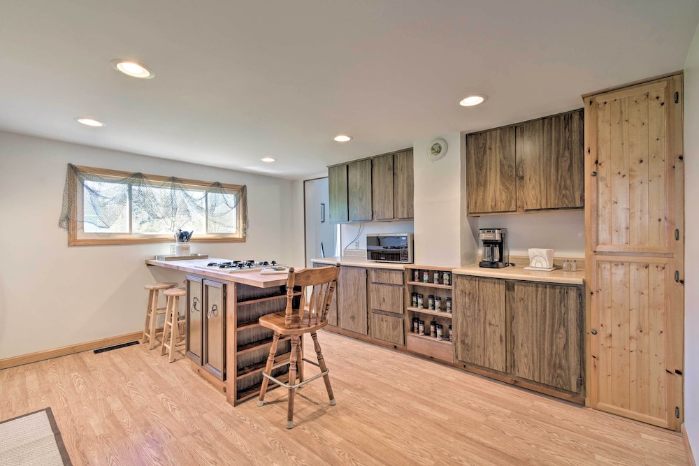 Getaway in Sodus Point w/ Private Yard