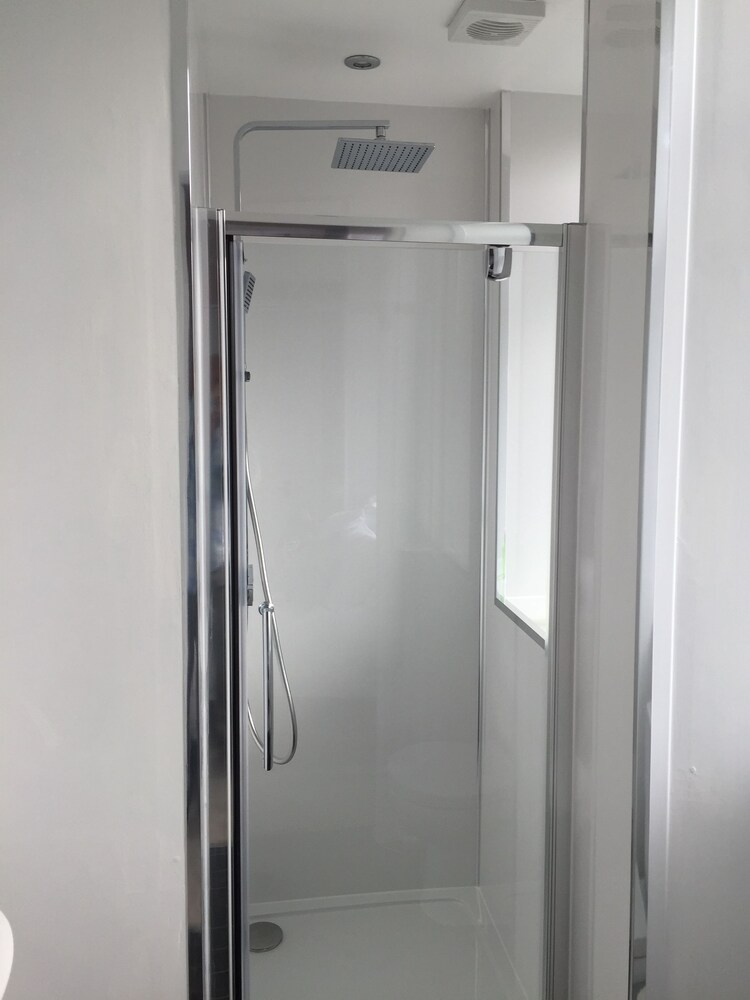 Great Location 2 Bed West End Flat
