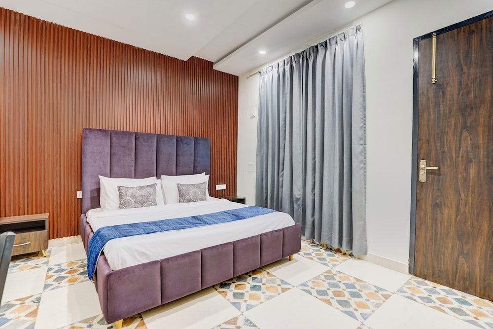 Alaya Stays Fortezza | Pet-friendly 6-BHK Farmhouse With Private Pool
