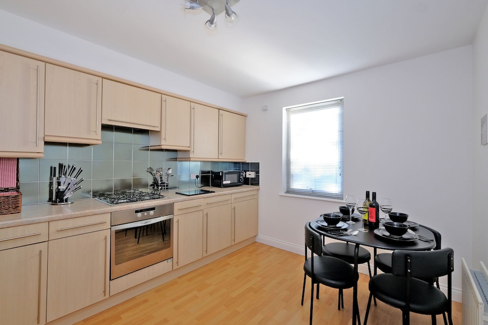 Orange Apartments Beechgrove view 4