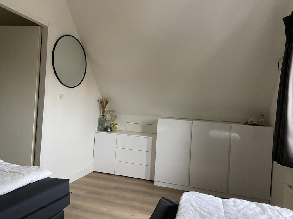 Holiday Home With Pet-friendly Garden view 4
