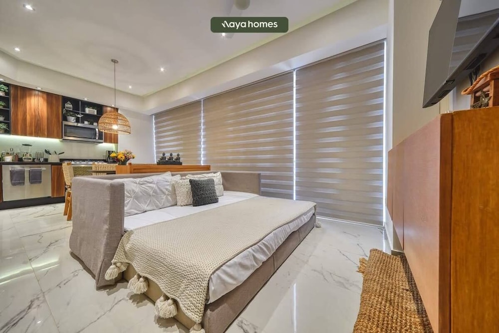 Luxurious 1BR Condo in Zona Romantica - Pool