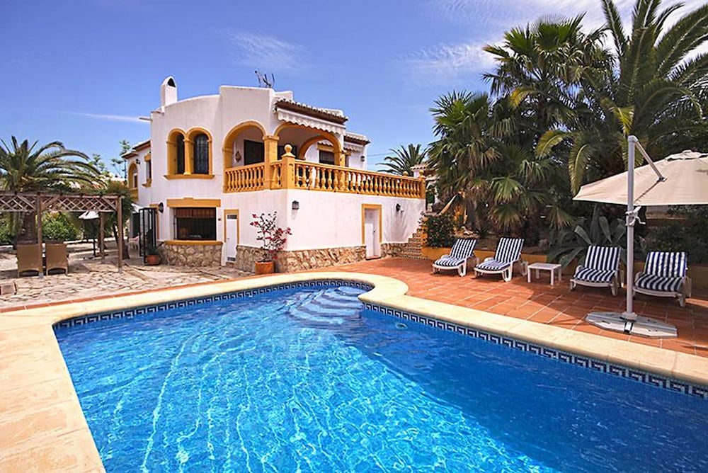 Villa Sol in J vea With 2 Bedrooms and 2 Bathrooms