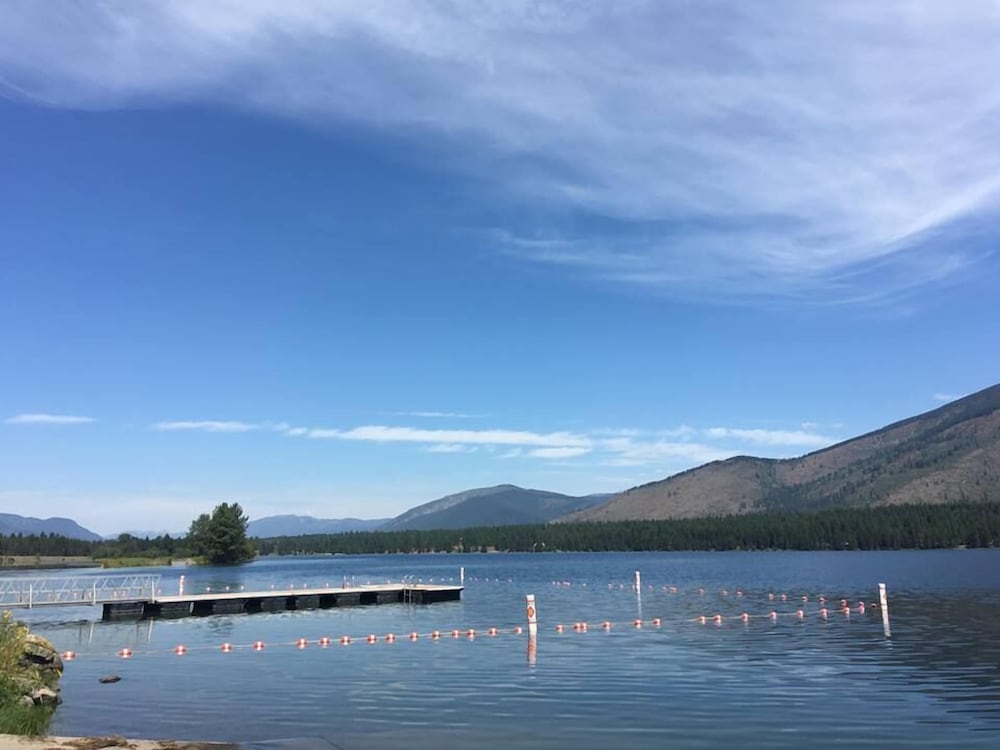 Lakeside Resort and Motel