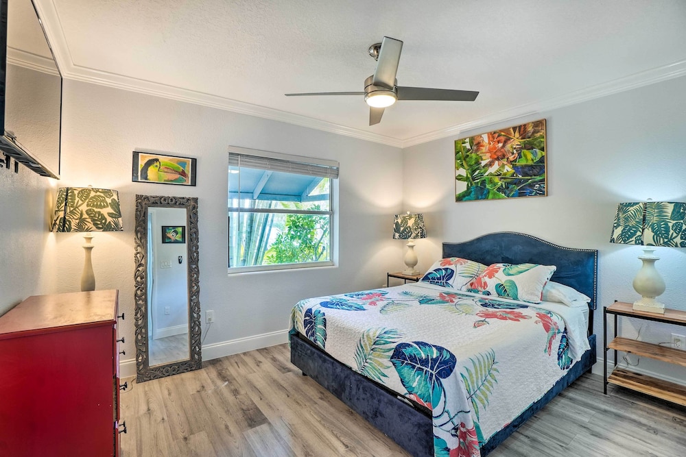 Indian Rocks Beach Retreat, Walk to Beaches! view 4