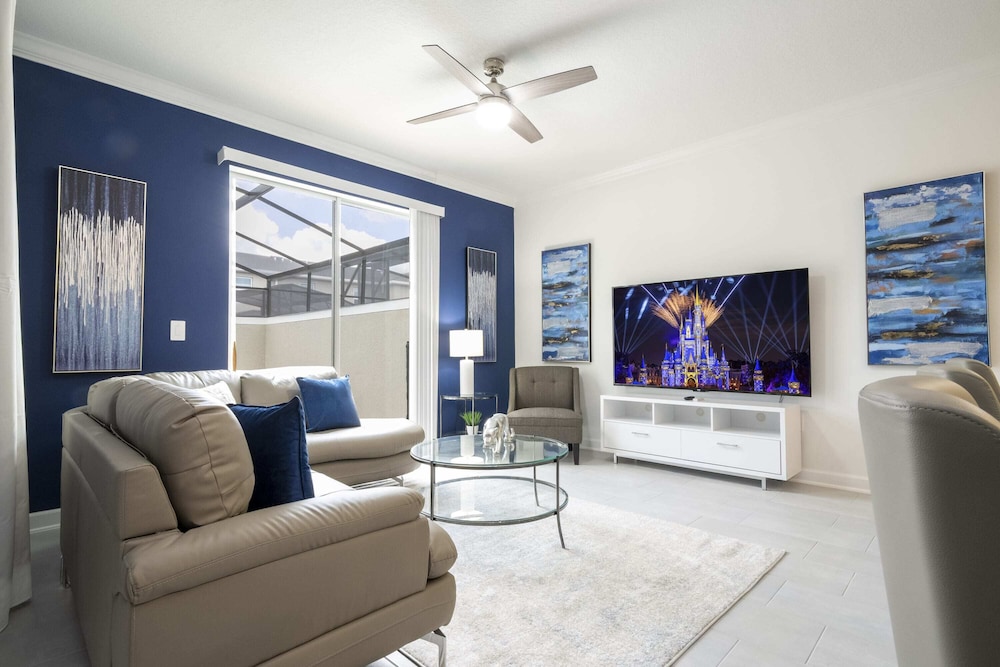 Fantastic 4 Bd W/ Pool @ Storey Lake Resort 2709