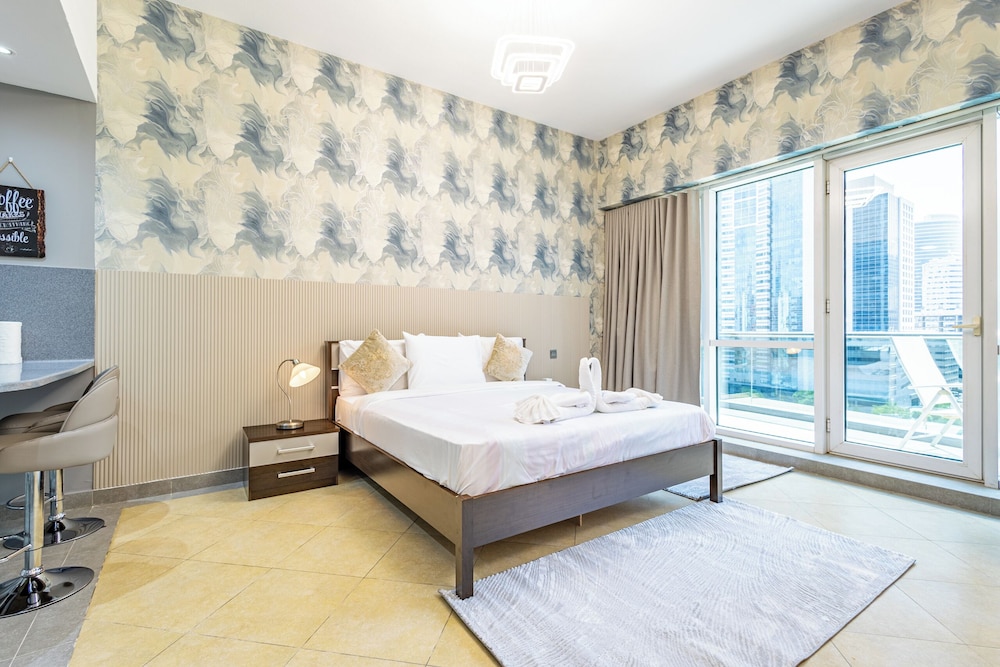 Superhost Cozy Studio Near Dubai Marina