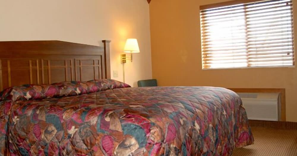 Best Rest Inn & Suites view 4