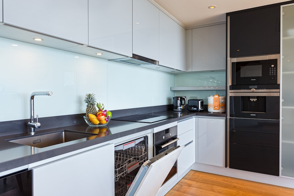 SeaView BluePoint Apartment 819