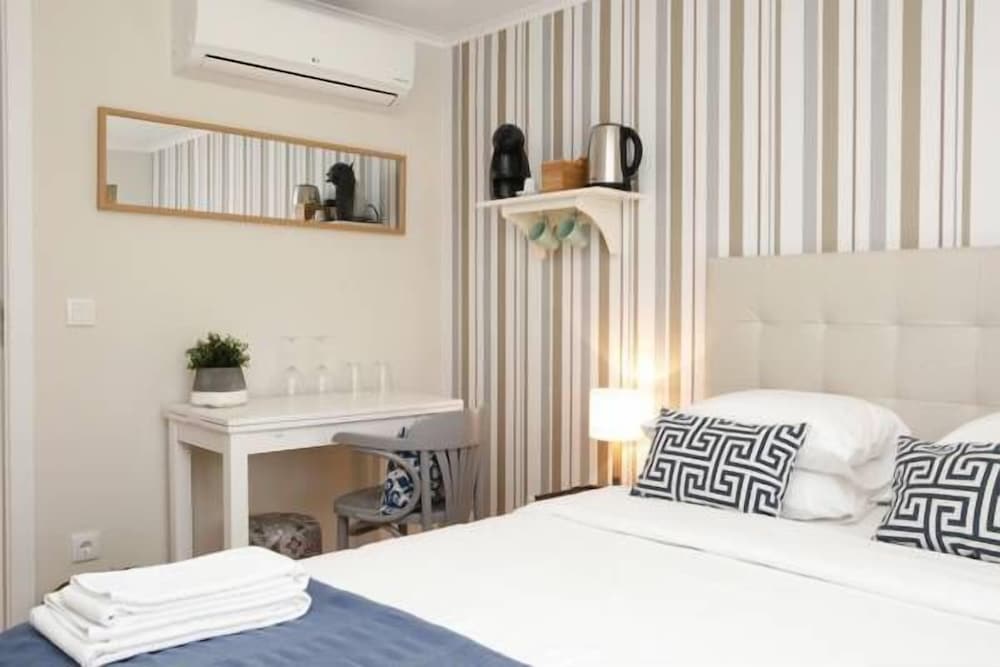 Flores Guest House