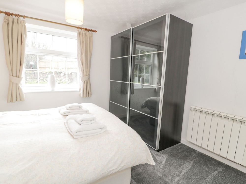 Halcyon Annexe