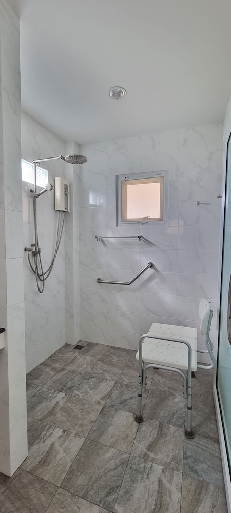 Chang Noi wheelchair accessible resort