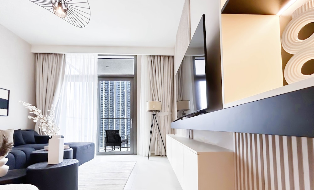 Luxury Burj Crown Downtown 4 Bedroom With Balcony