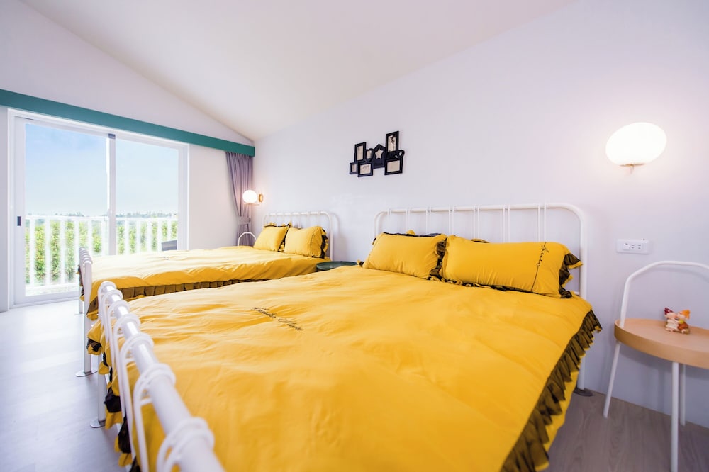 Happiness Pink B&B