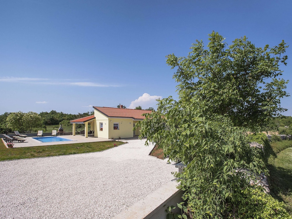 Villa in Marcana With Pool and Adriatic Views