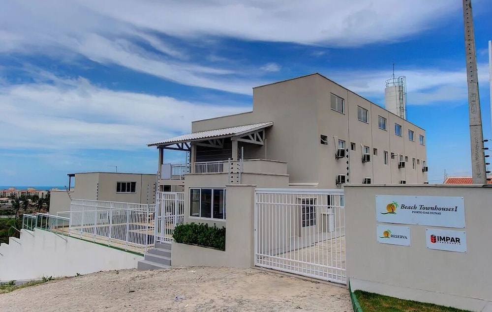 Beach Townhouses Triplex Near the Beach By Carpediem