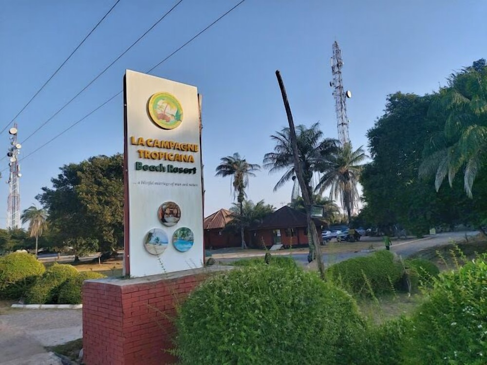 La Campagne Tropicana Beach Resort