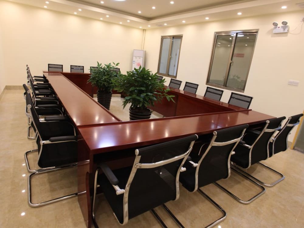 meeting & event spaces
