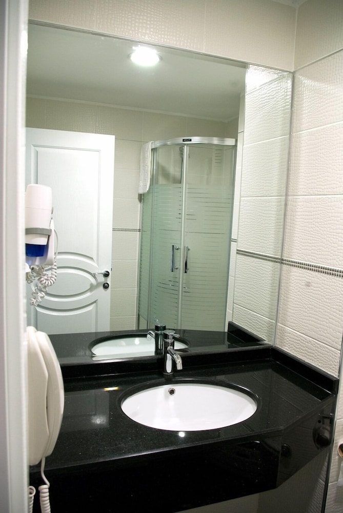 Blue Marine Otel - Image 20