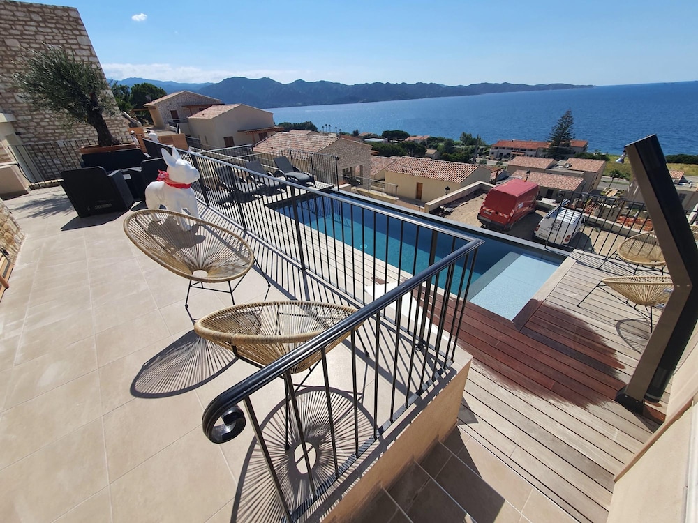Mor405 - T3 Neuf vue mer Panoramique Avec Piscine
